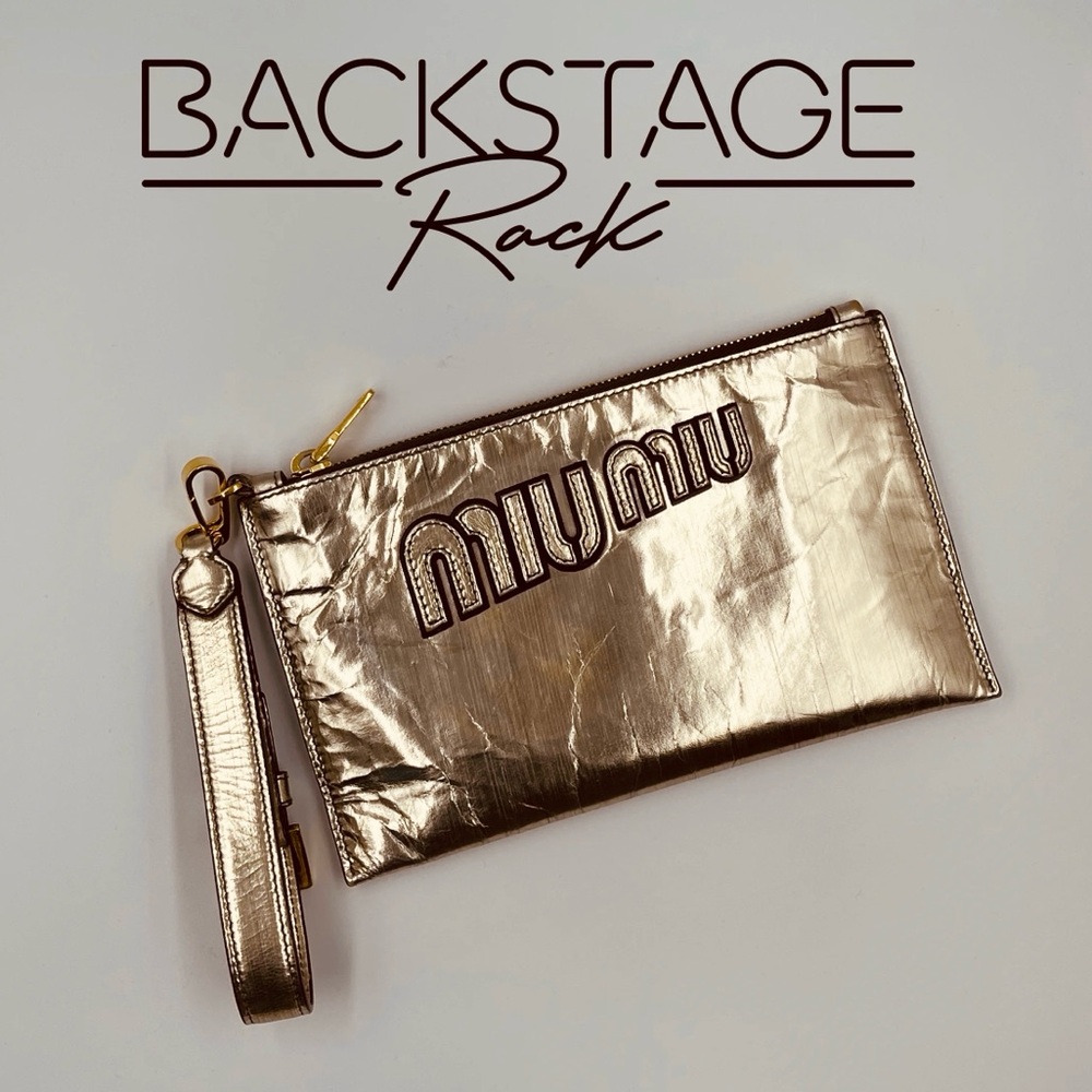 ‼️SOLD‼️MIU MIU  PATENT LEATHER WRISTLET CLUTCH